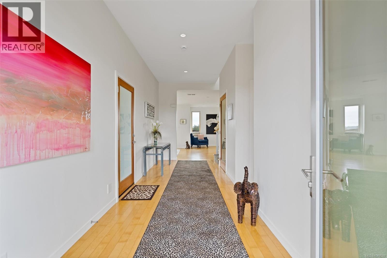  810 Rainbow Ridge Lane, Saanich