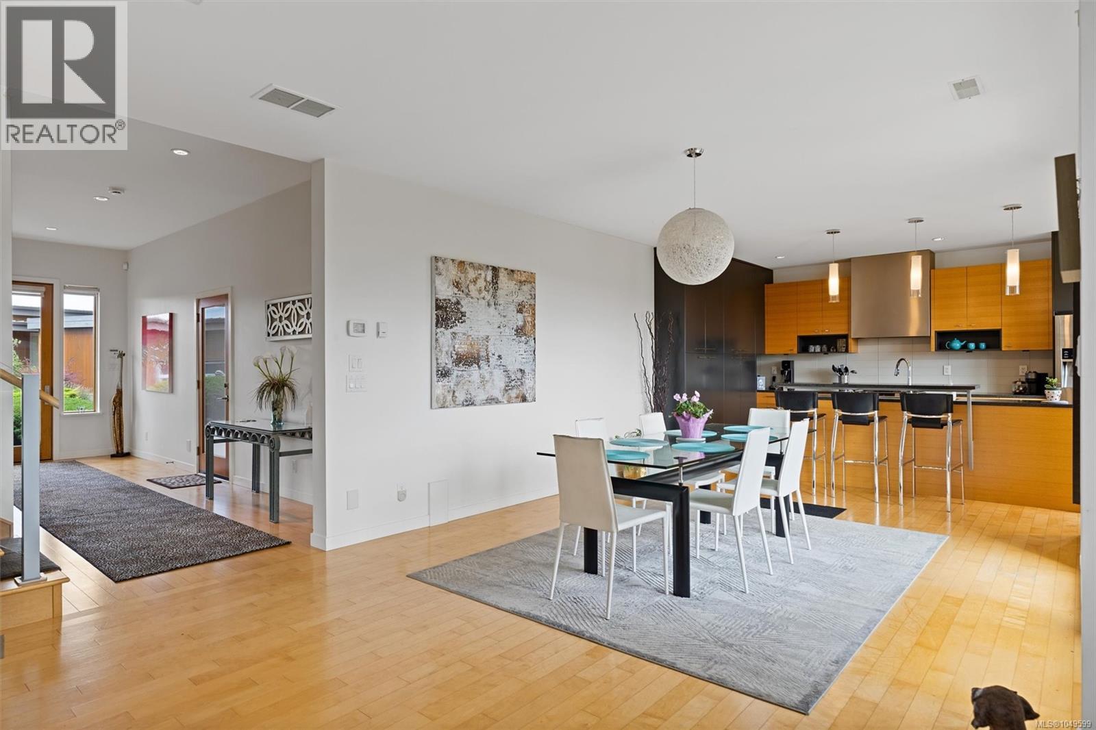  810 Rainbow Ridge Lane, Saanich
