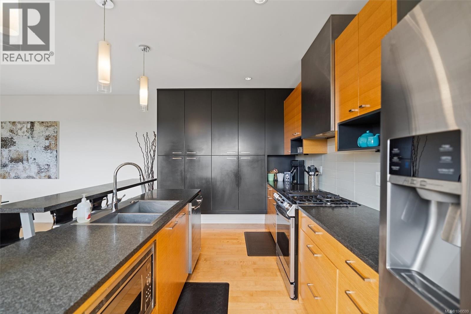  810 Rainbow Ridge Lane, Saanich