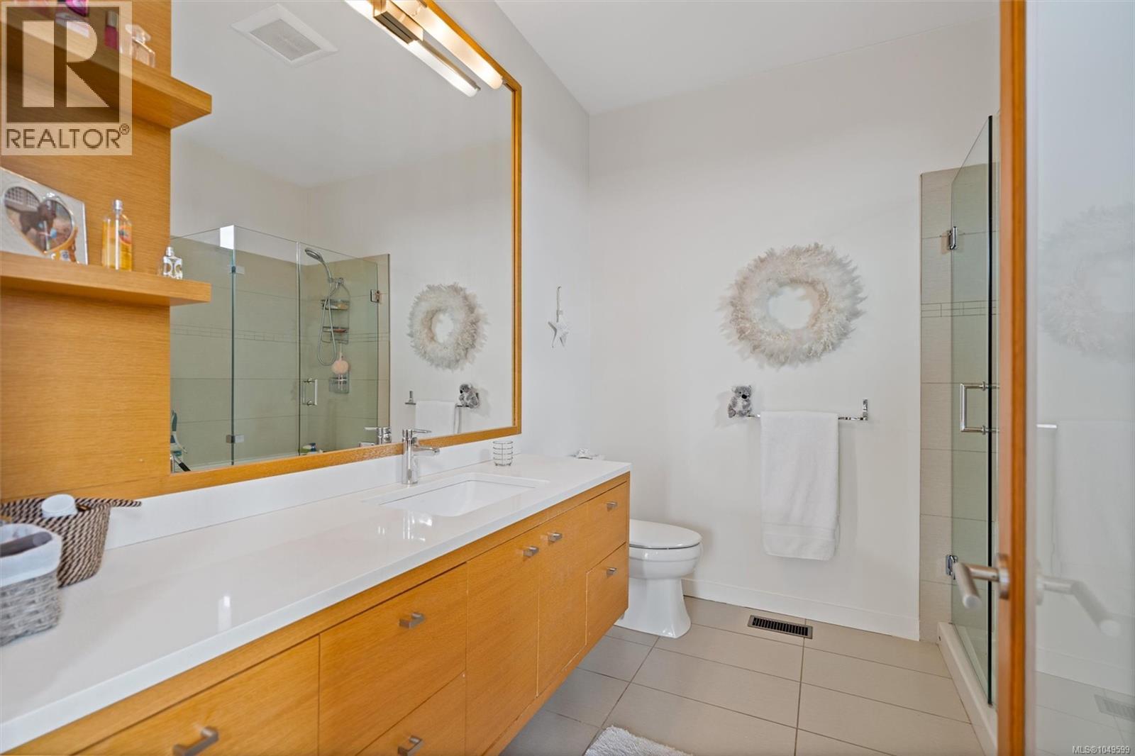  810 Rainbow Ridge Lane, Saanich