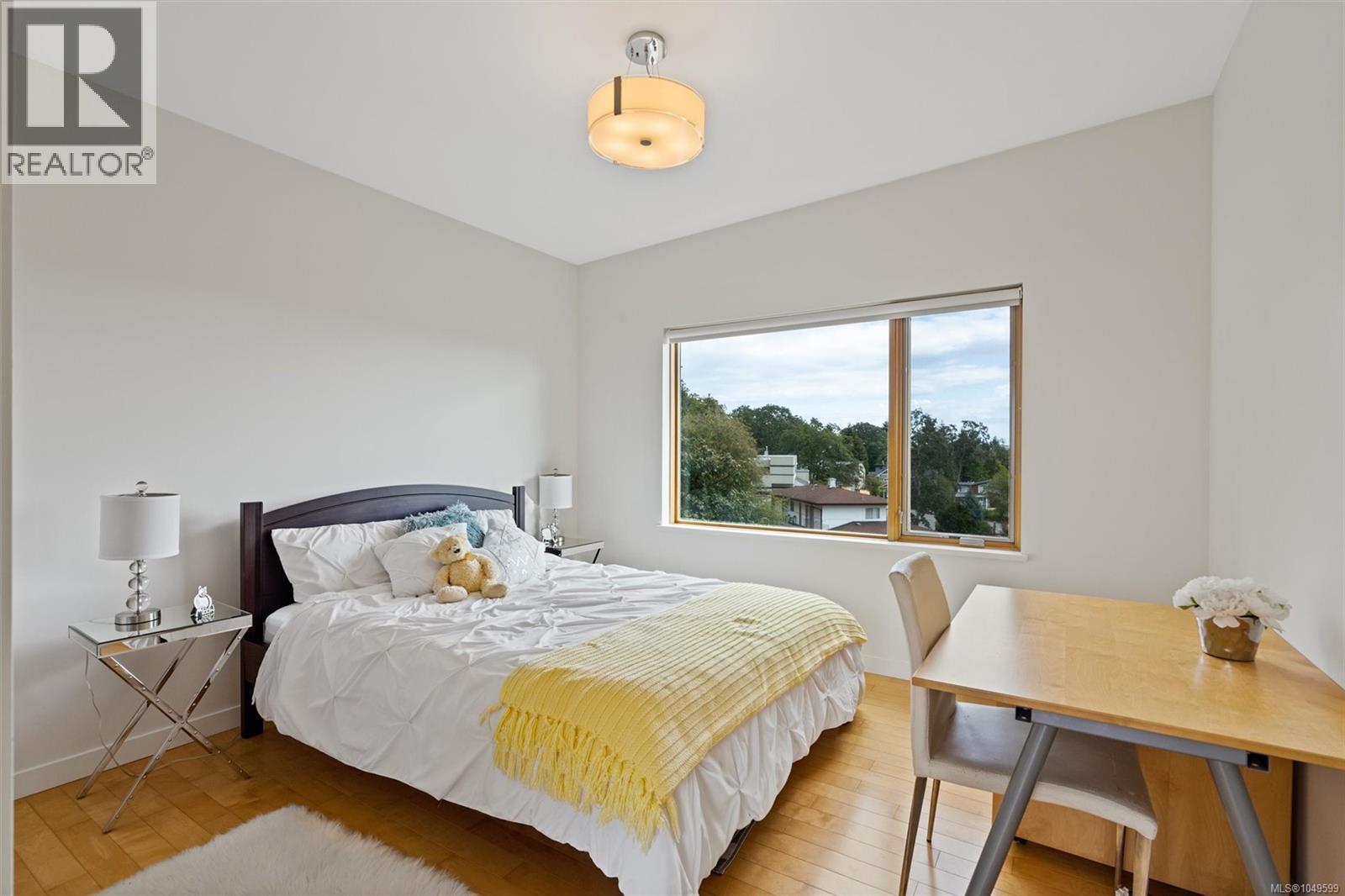  810 Rainbow Ridge Lane, Saanich