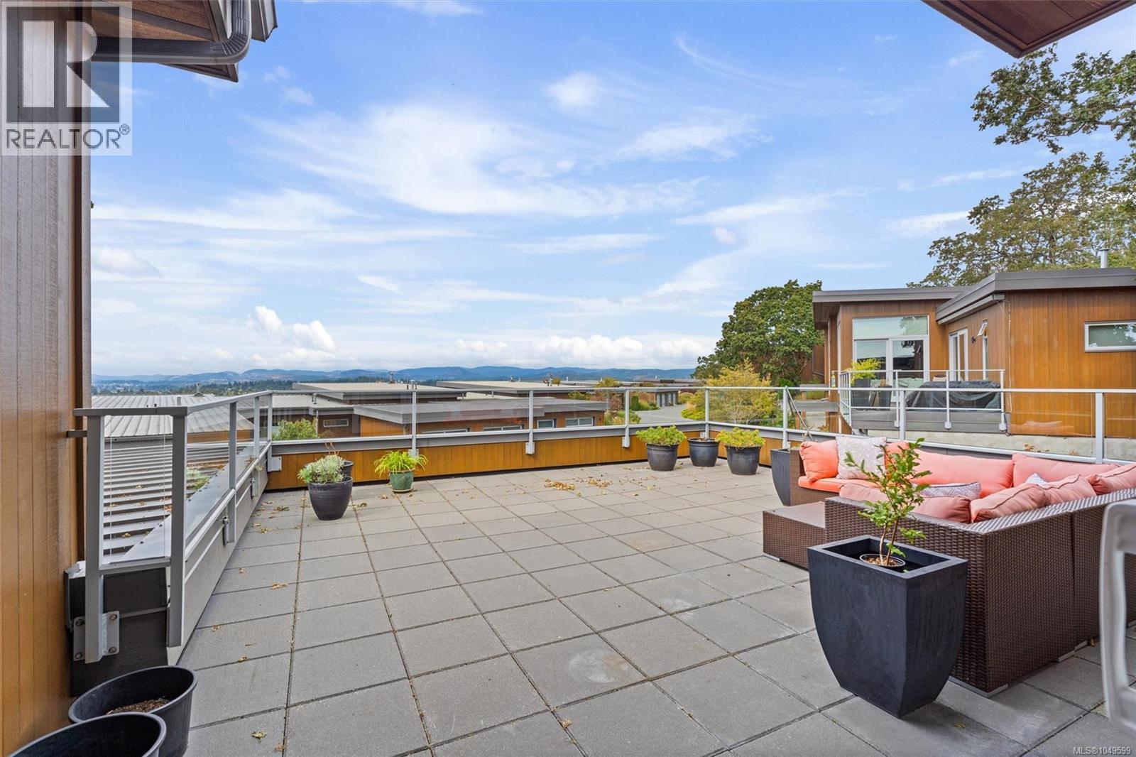  810 Rainbow Ridge Lane, Saanich