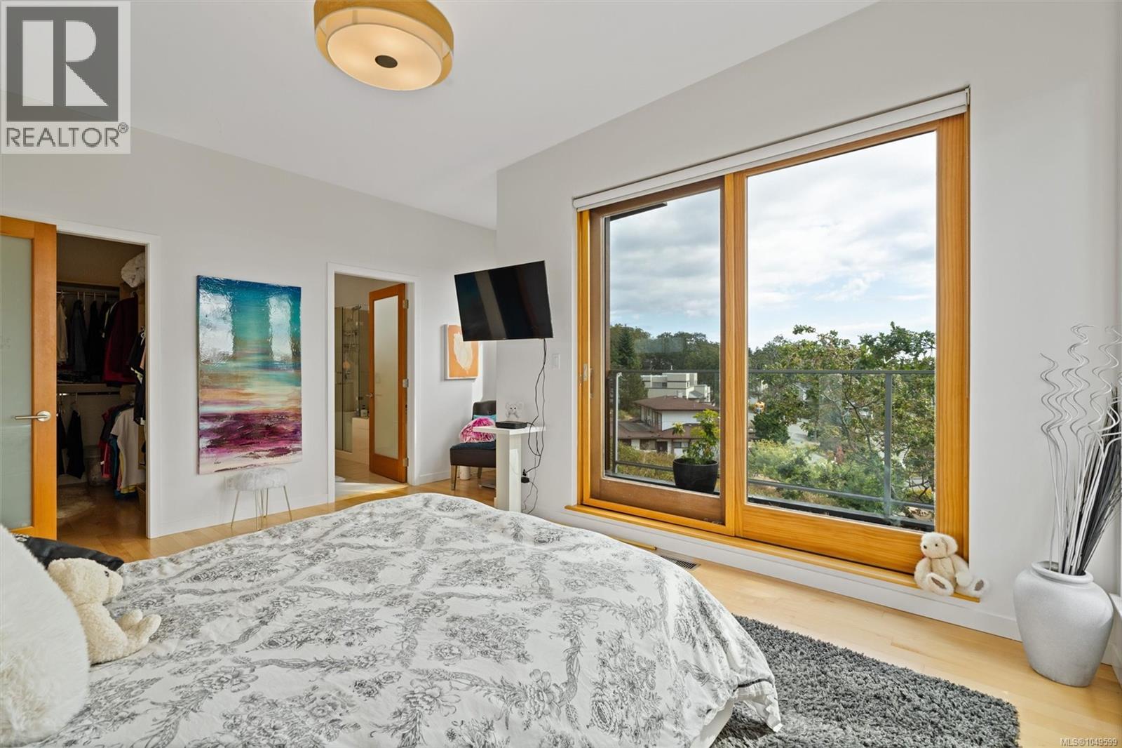  810 Rainbow Ridge Lane, Saanich