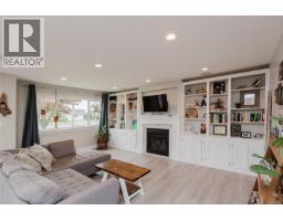2086 Eardley Rd, Campbell River, BC V9W1L4 Photo 12