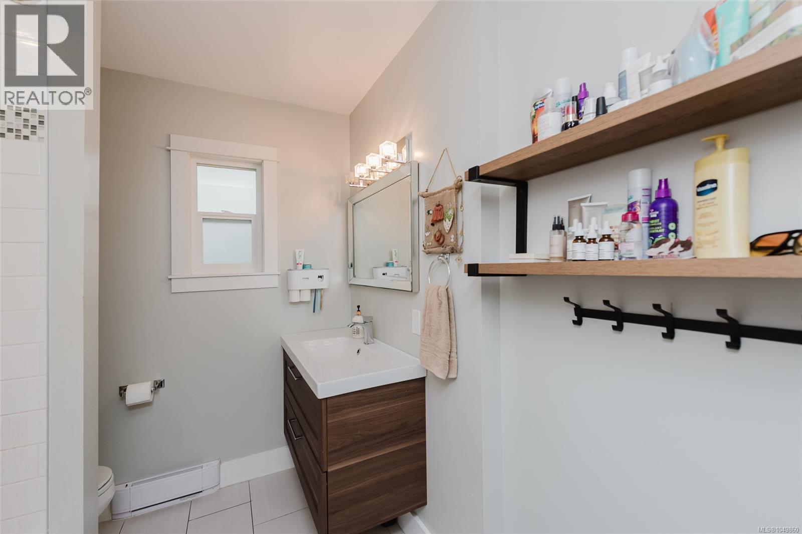 2086 Eardley Rd - 24