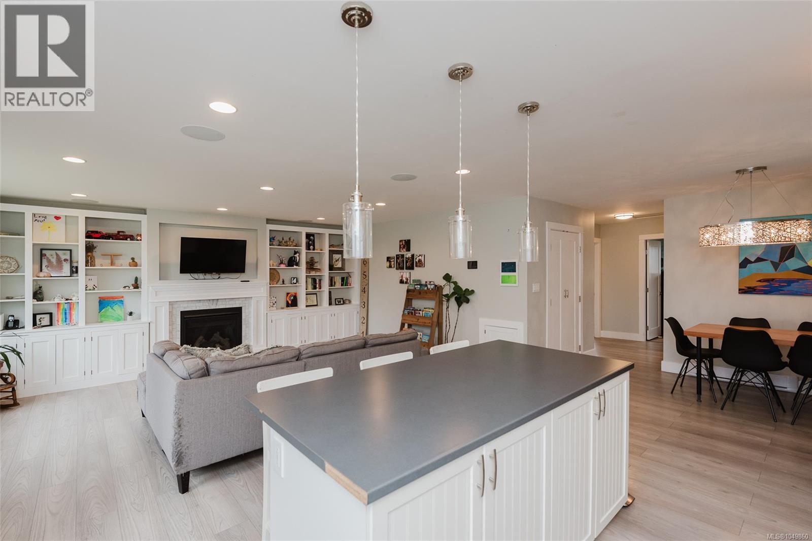 2086 Eardley Rd - 13