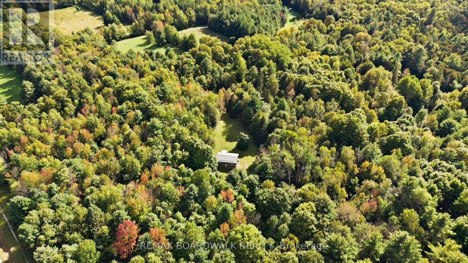 6043 511 Highway, Lanark Highlands, Ontario, K0G1K0, Lanark Highlands, Ontario — photo 4 of 5