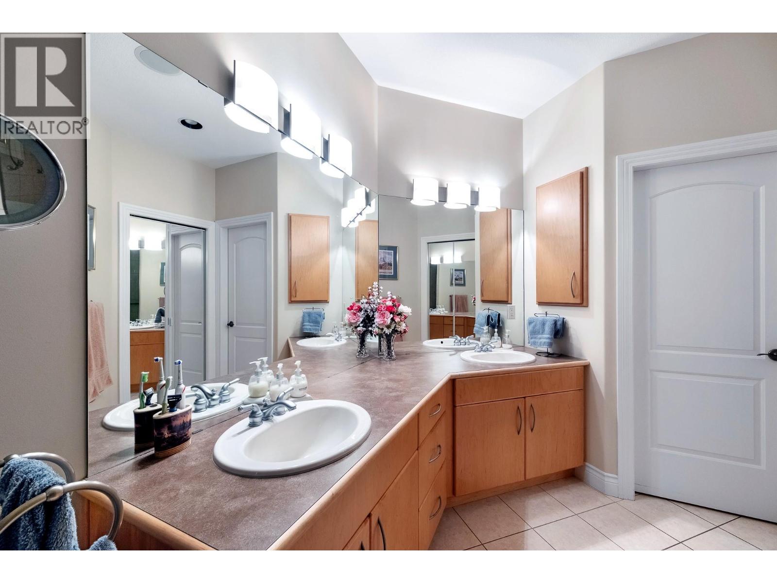 4 4520 Gallaghers Lookout, Kelowna