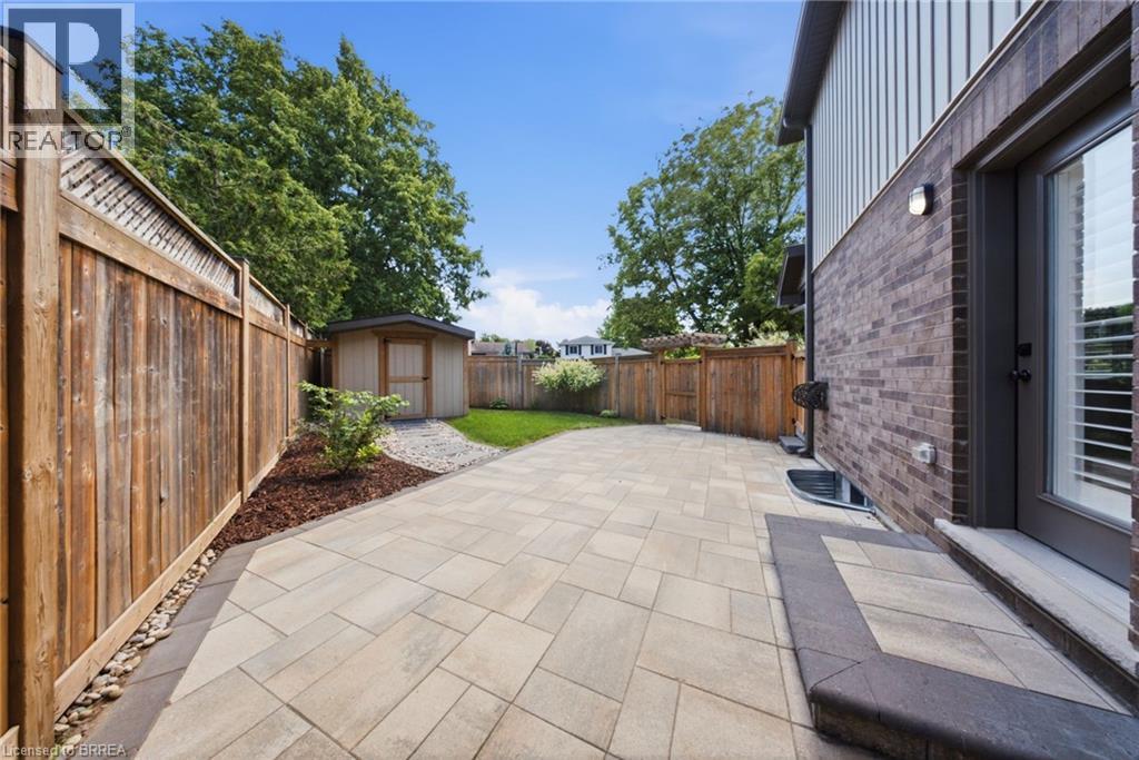21 SANDY Row - Image 21