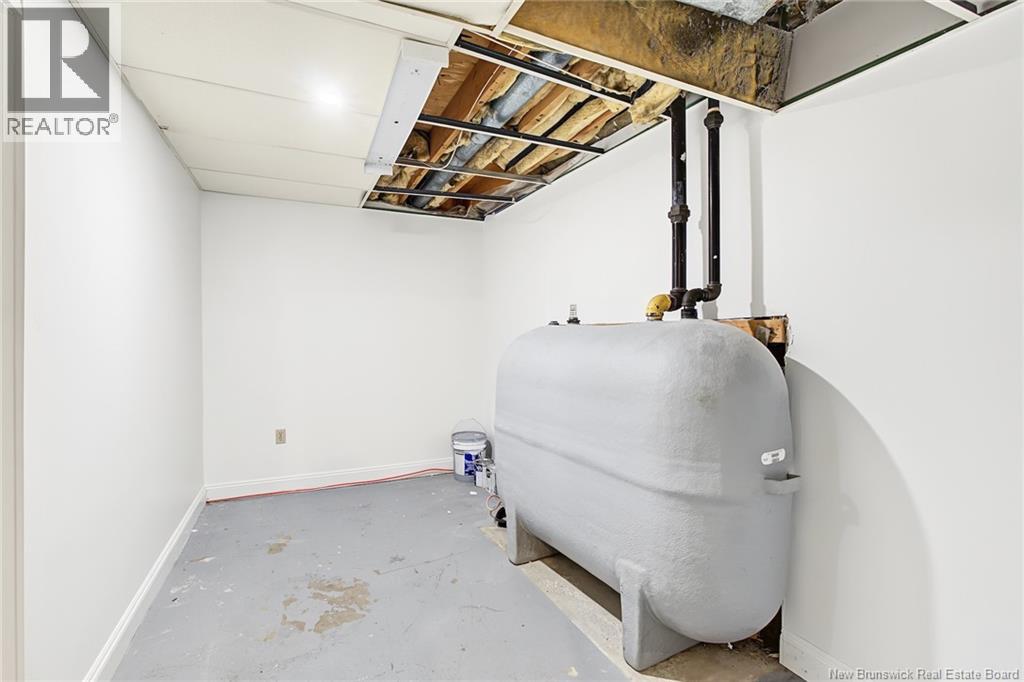 91 Bates Street - Image 34