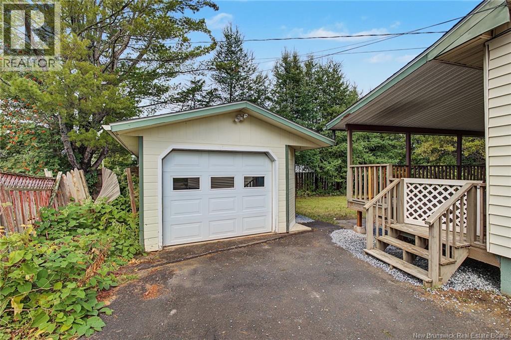 91 Bates Street - Image 41