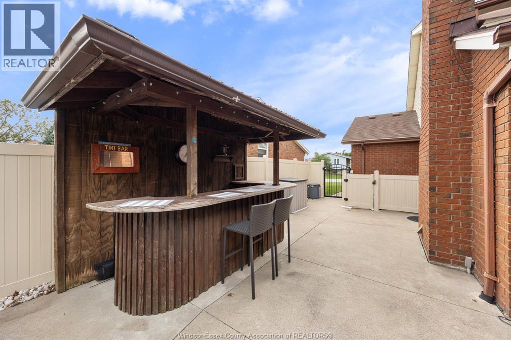 1316 CARRIAGE LANE - Image 23
