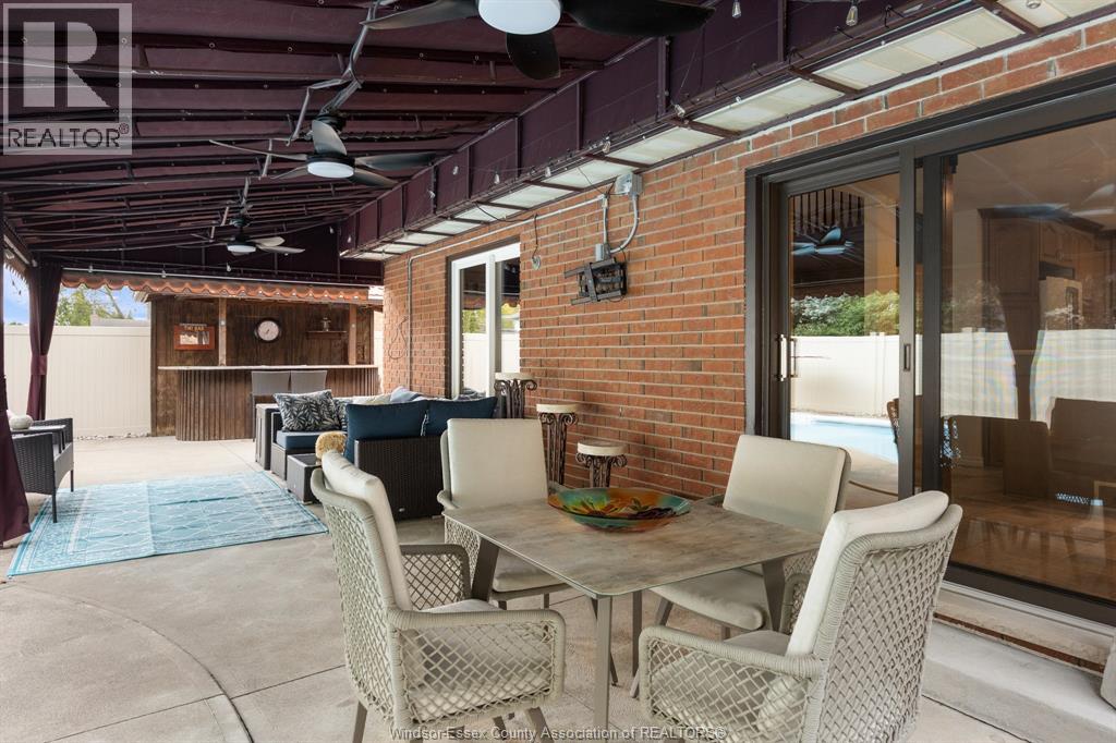 1316 CARRIAGE LANE - 26