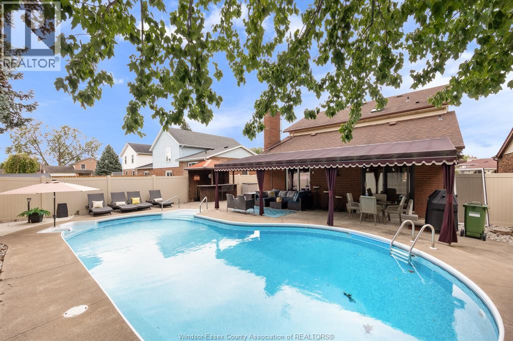 1316 CARRIAGE LANE - Image 28