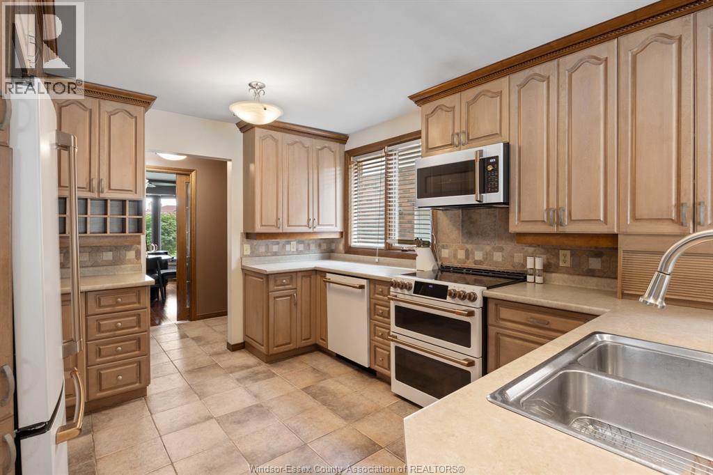 1316 CARRIAGE LANE - Image 8