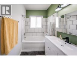 128 Haig Street, Warfield, BC V1R2L9 Photo 14