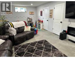 8 Westpoint Drive, Didsbury, AB T0M0W0 Photo 35