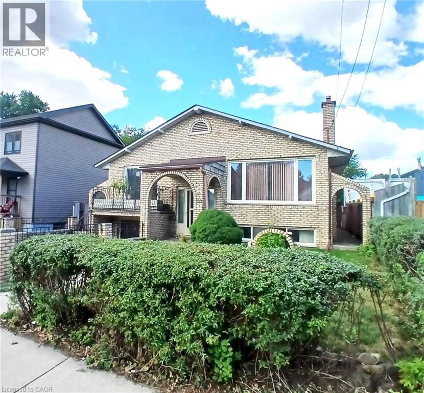 118 CRAIGROYSTON Road - 3