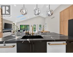5pc Ensuite bath - 491 Anson Drive, Ancaster, ON L9G2M2 Photo 11