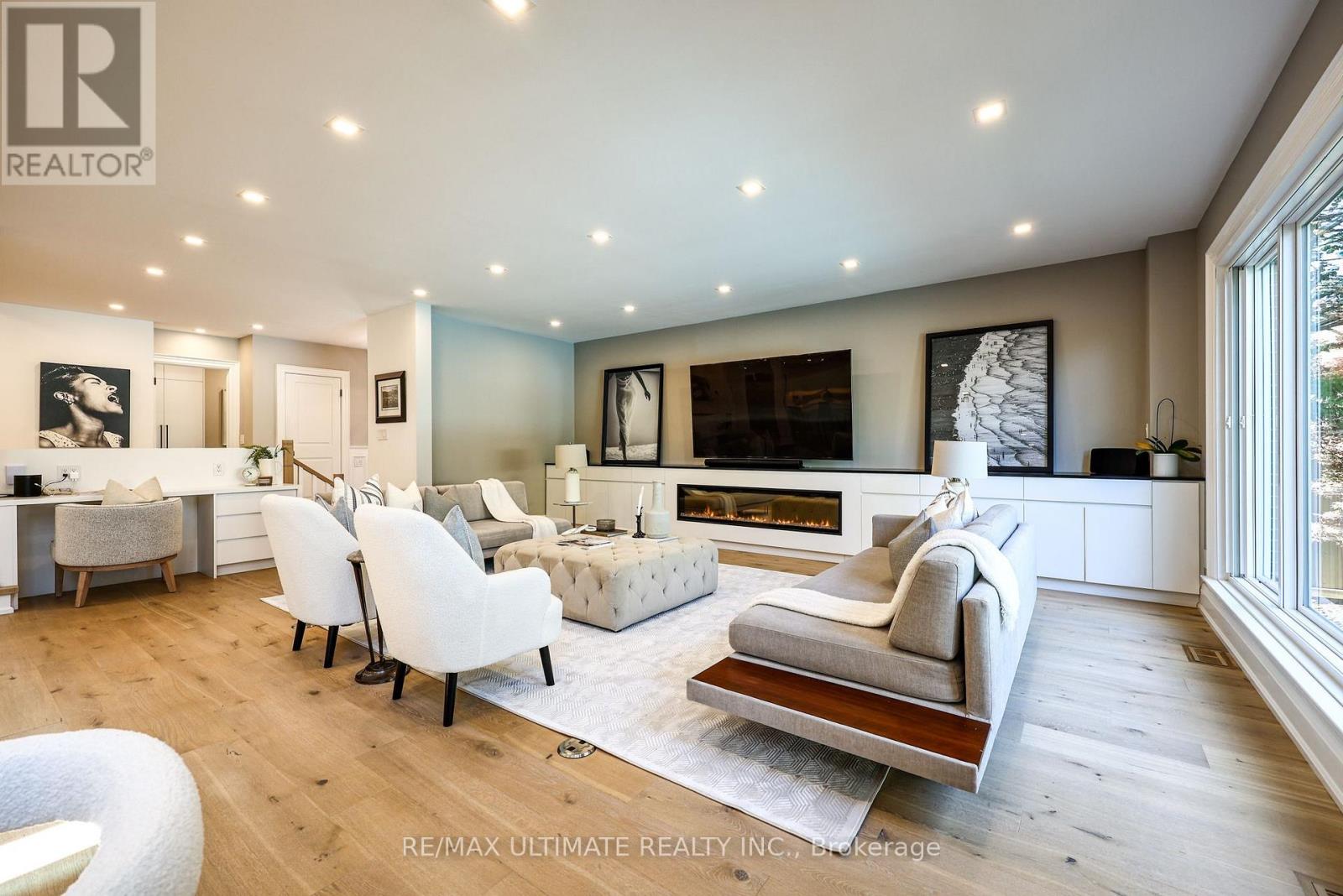 10 FIELD AVENUE - 15