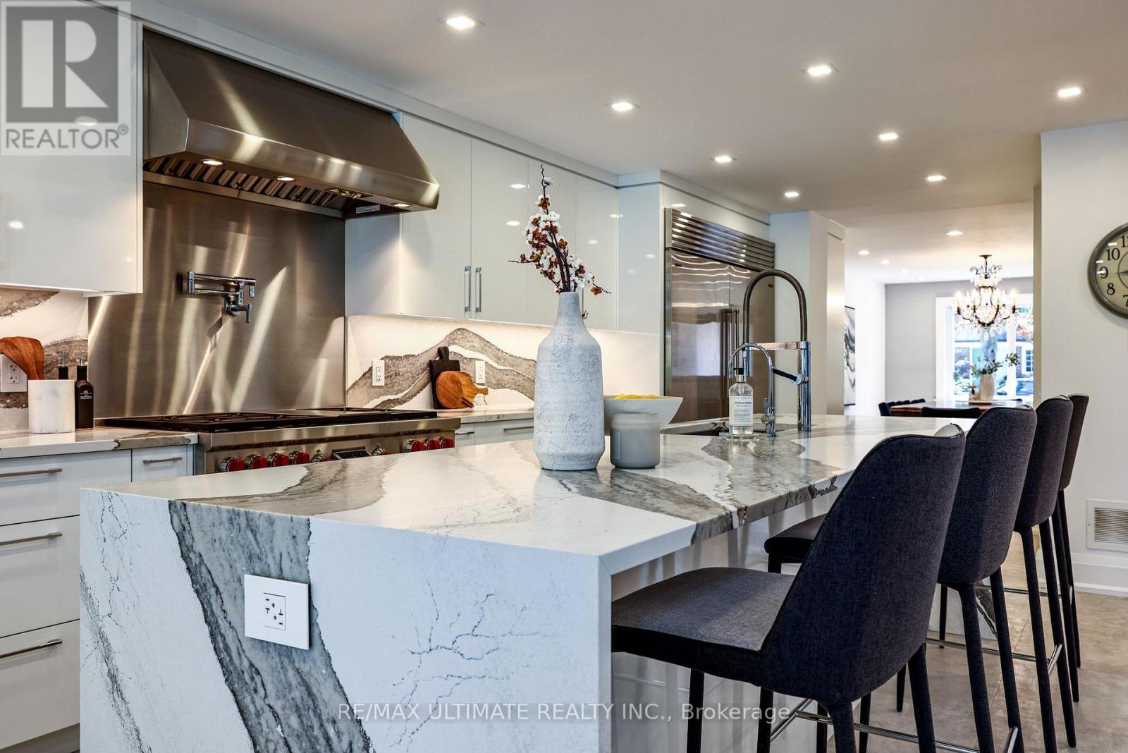 10 FIELD AVENUE - 20