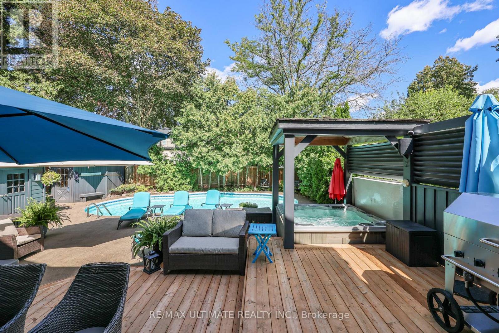 10 FIELD AVENUE - 25