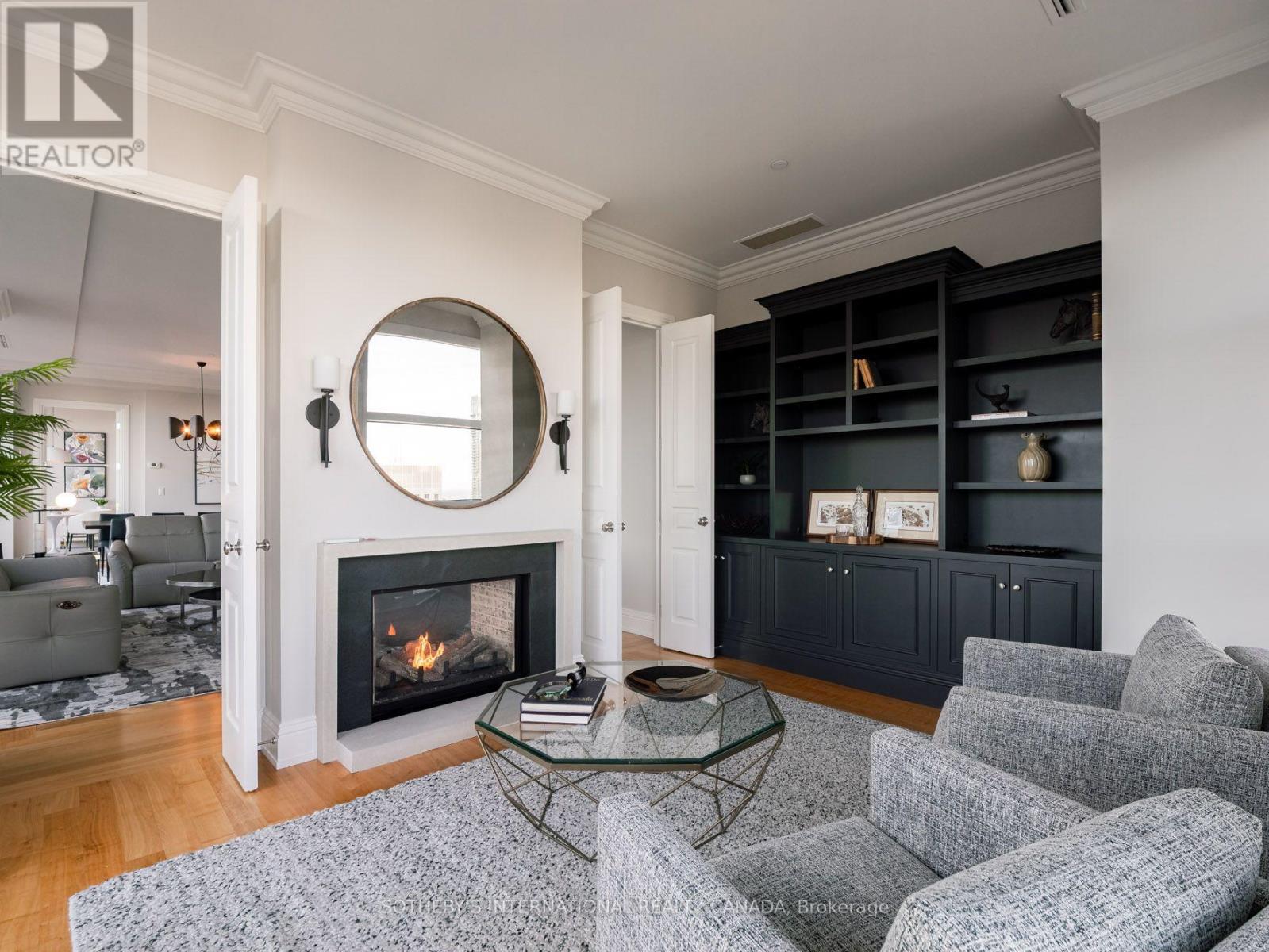 #4301 183 WELLINGTON STREET W - 9