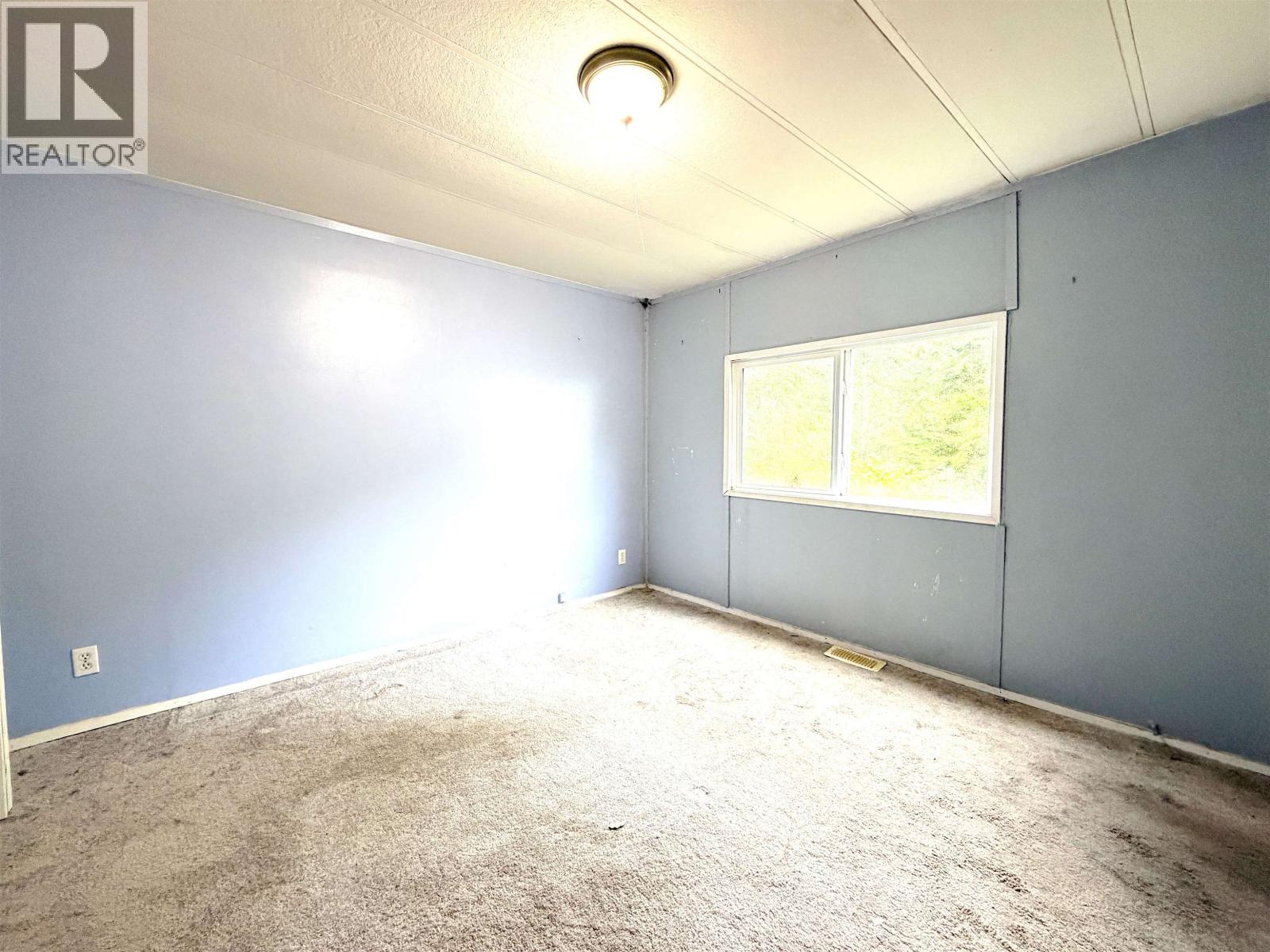 56 HAYS VALE DRIVE - 16