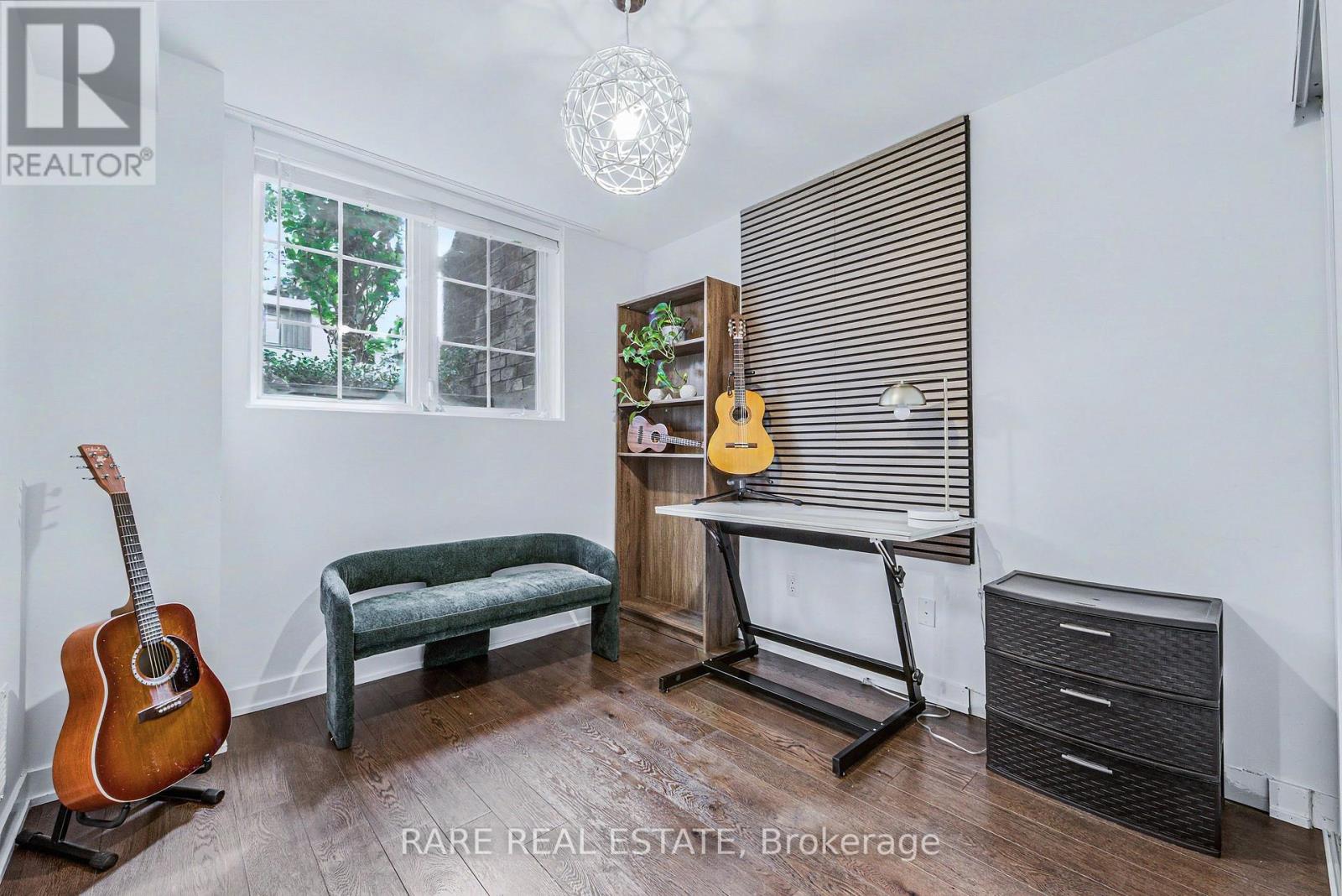 #104 2320 GERRARD STREET E - 10