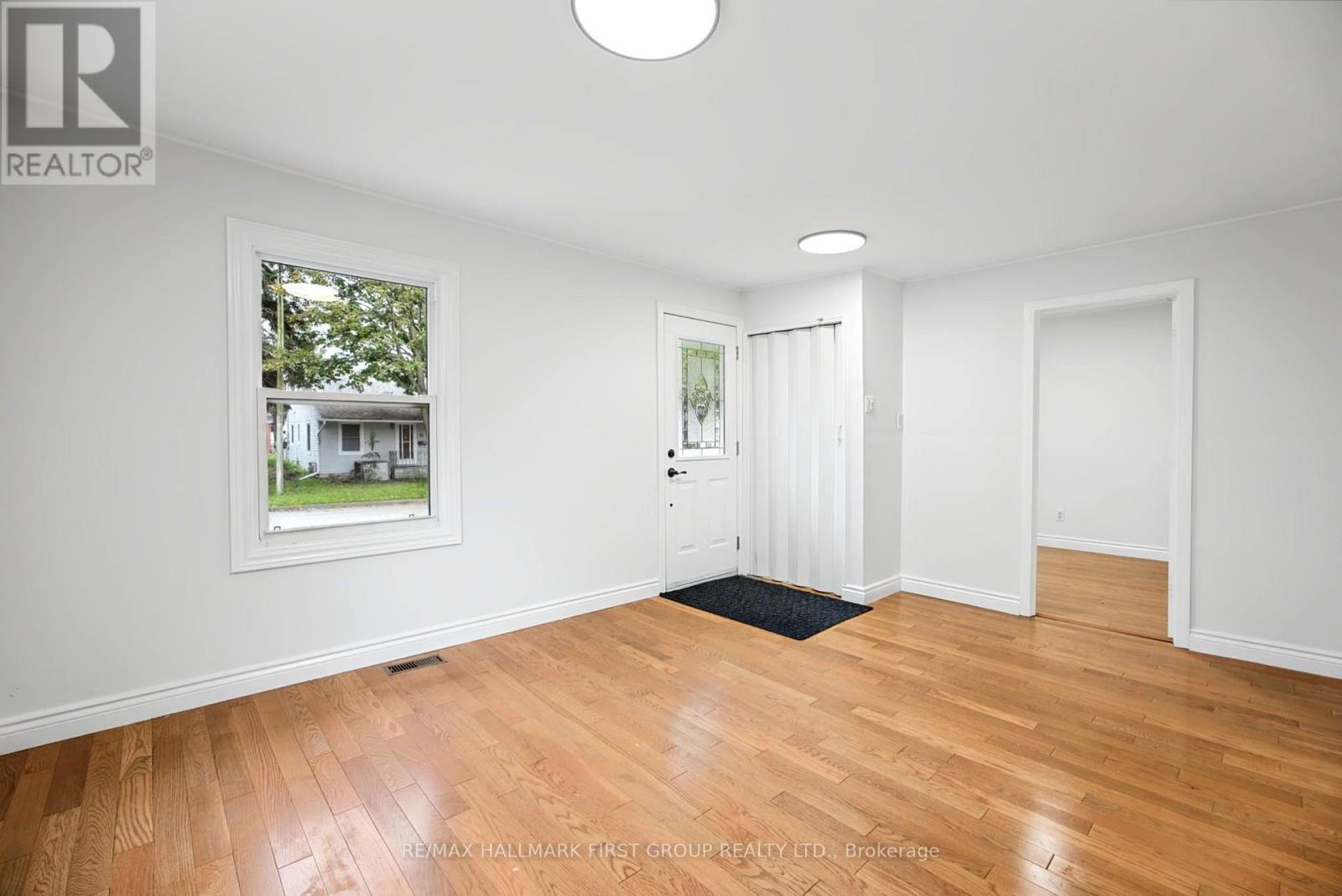 24 GEORGE STREET - 5