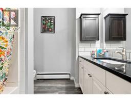 1212 Rosehill Drive Nw, Calgary, AB T2K1M1 Photo 15