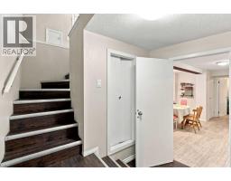 1212 Rosehill Drive Nw, Calgary, AB T2K1M1 Photo 22