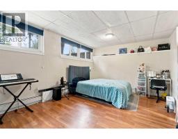 1212 Rosehill Drive Nw, Calgary, AB T2K1M1 Photo 25