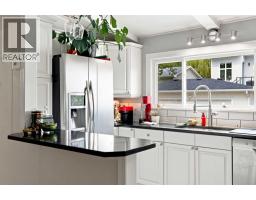 1212 Rosehill Drive Nw, Calgary, AB T2K1M1 Photo 13