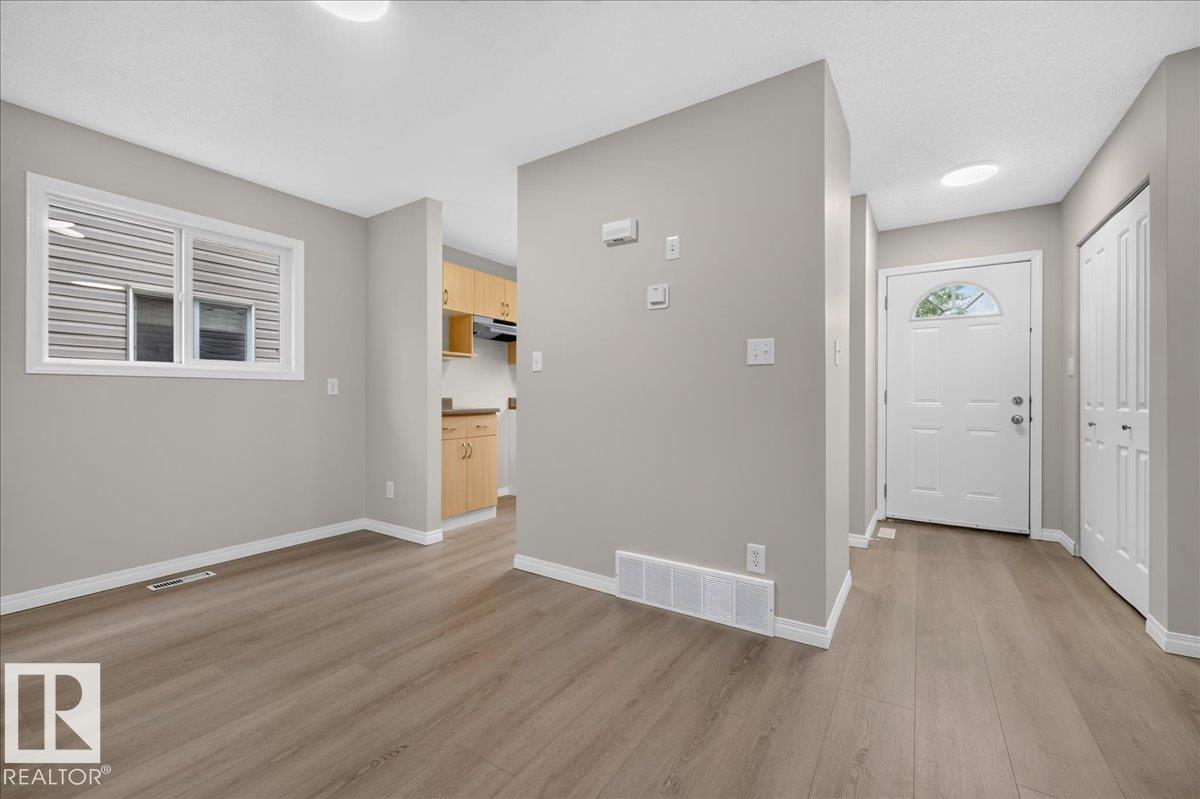 11413 96 St NW, Alberta Avenue — photo 14 of 30