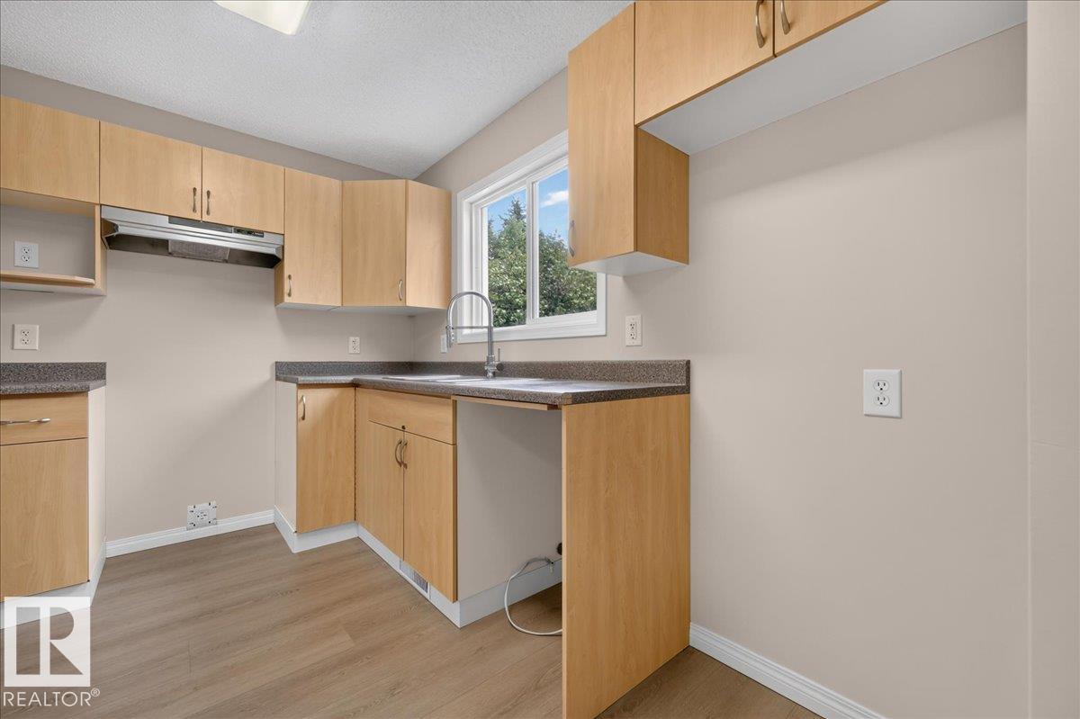 11413 96 St NW, Alberta Avenue — photo 18 of 30