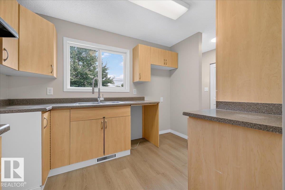 11413 96 ST NW - 21