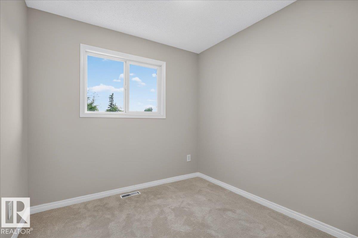 11413 96 ST NW - 33