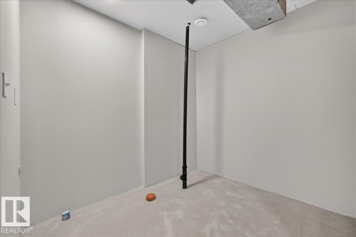 11413 96 ST NW - 36