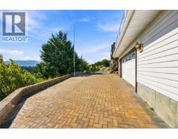3665 Glen Oaks Dr, Nanaimo, BC V9T5L3 Photo 38
