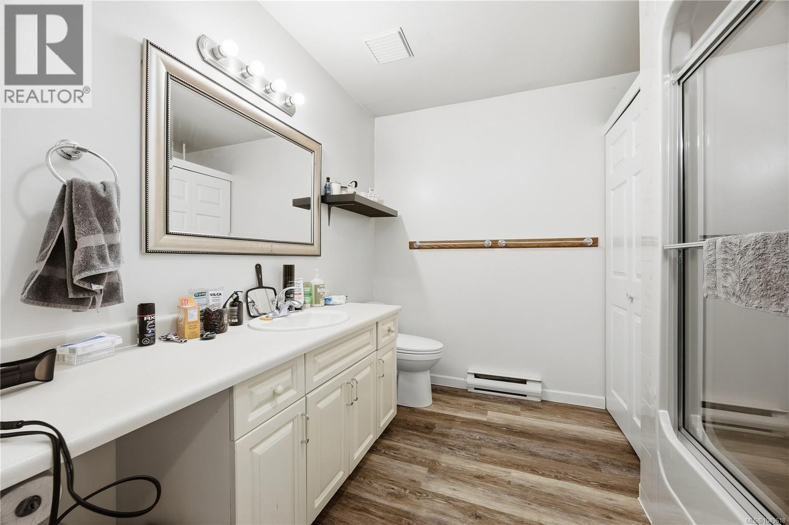 3665 Glen Oaks Dr - Image 46
