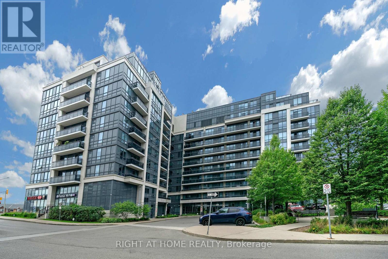 #1021 370 HIGHWAY 7 E - 31