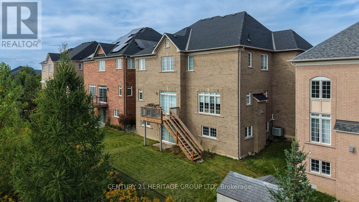 9 ALPACA DRIVE - 33