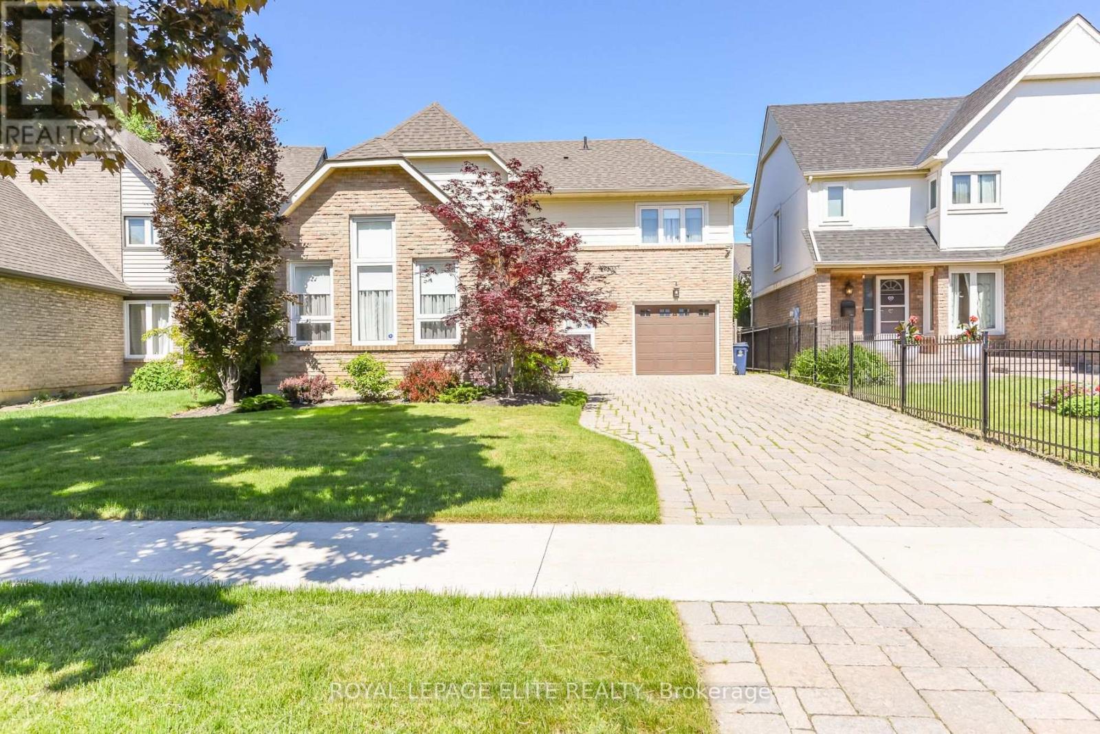 Photo of 67 ELMBROOK Crescent