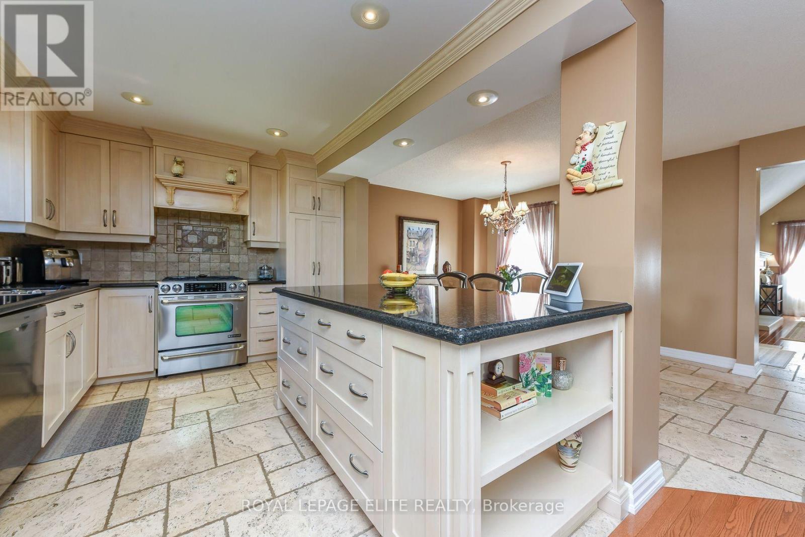 67 ELMBROOK CRESCENT E - 17