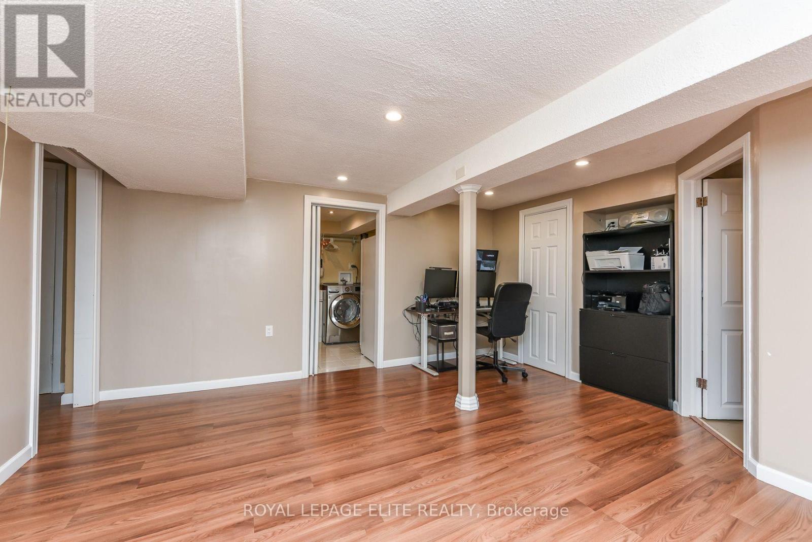 67 ELMBROOK CRESCENT E - 35