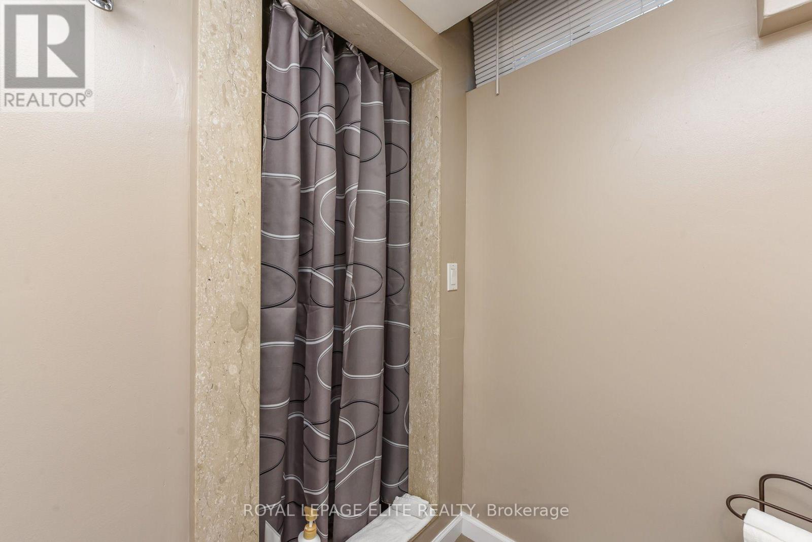 67 ELMBROOK CRESCENT E - 38