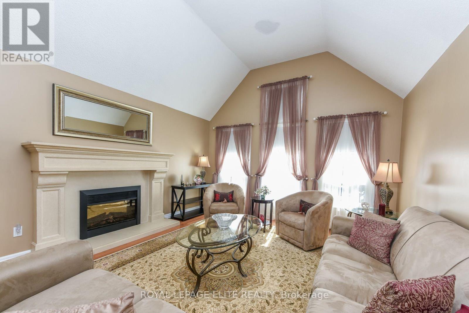 Photo of 67 ELMBROOK CRESCENT E