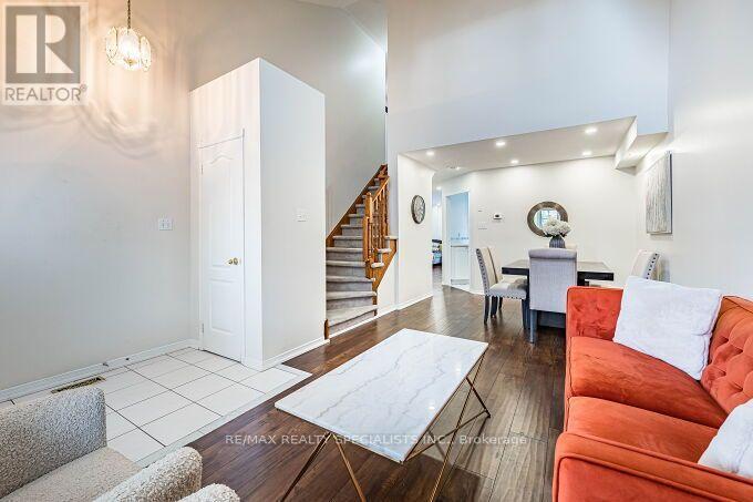 37 PEACHLEAF CRESCENT - 12