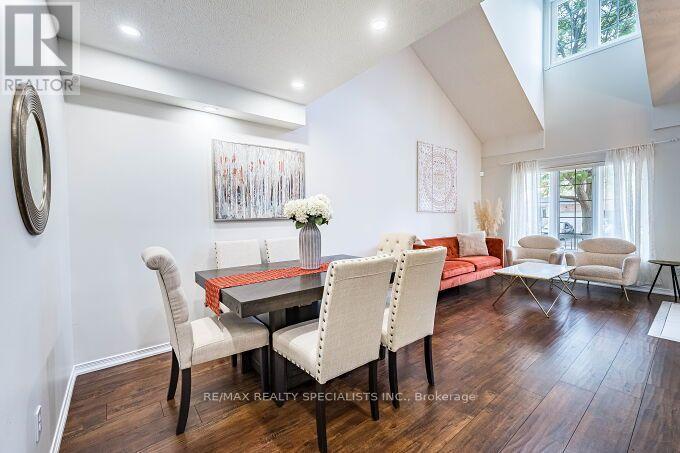 37 PEACHLEAF CRESCENT - 13